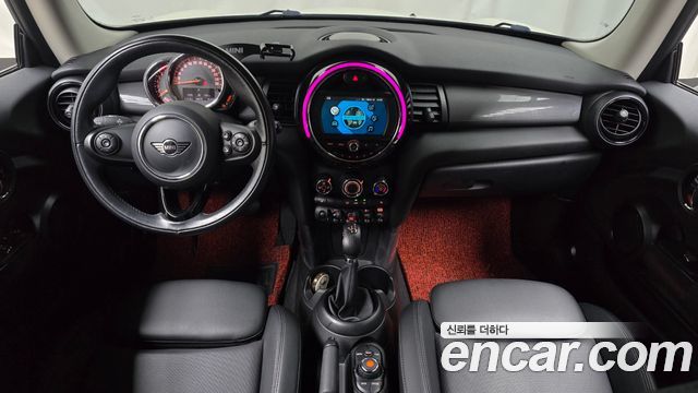 Mini Cooper 2019 — photo 10