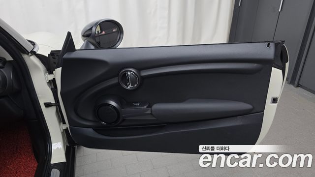 Mini Cooper 2019 — photo 15