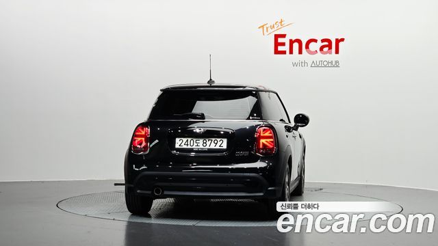Mini Cooper 2023 — photo 4