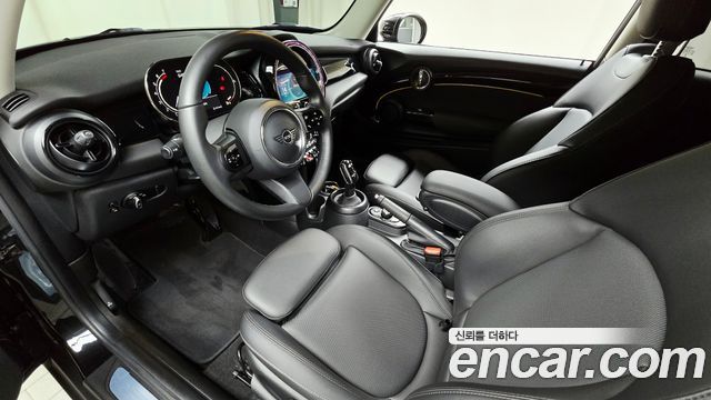 Mini Cooper 2023 — photo 10