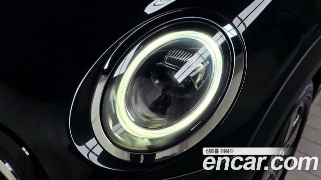 Mini Cooper 2023 — photo 8