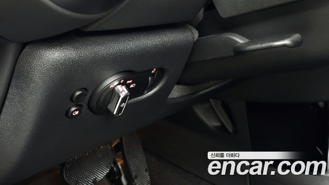 Mini Cooper 2023 — photo 28