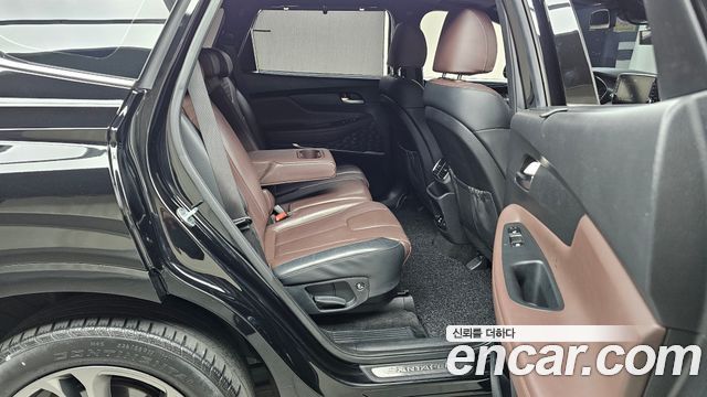 Hyundai Santafe 2019 — photo 17