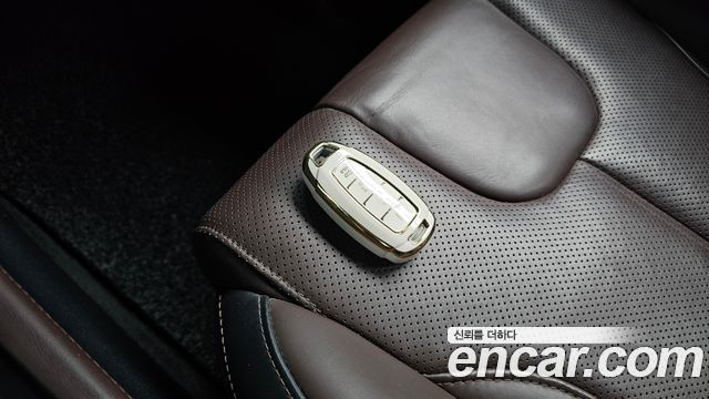 Hyundai Santafe 2019 — photo 21