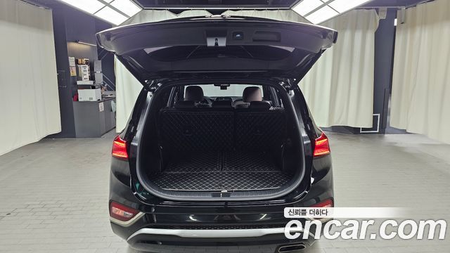 Hyundai Santafe 2019 — photo 25