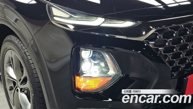 Hyundai Santafe 2019 — photo 8