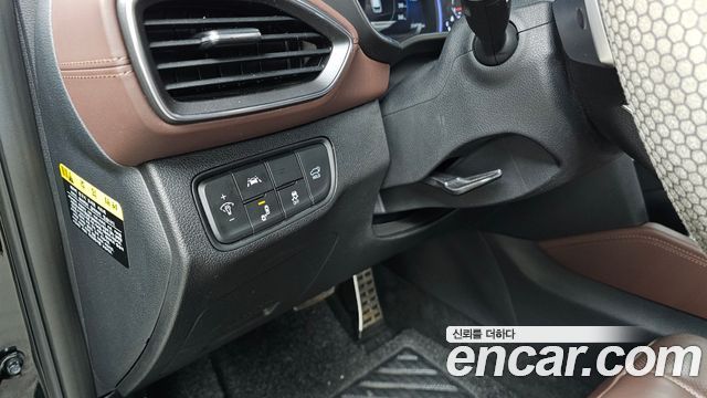 Hyundai Santafe 2019 — photo 27