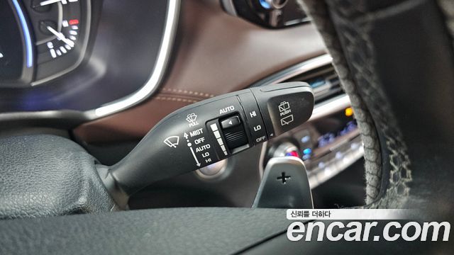 Hyundai Santafe 2019 — photo 28
