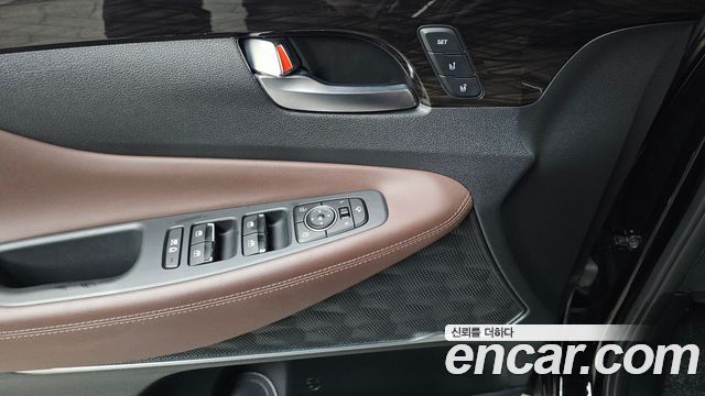 Hyundai Santafe 2019 — photo 29