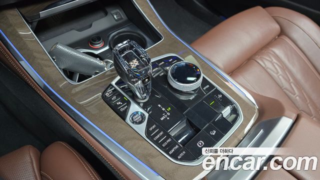 BMW X5 2019 — photo 12