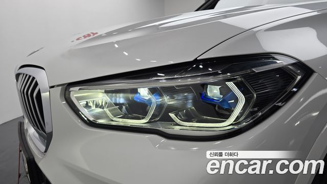 BMW X5 2019 — photo 8