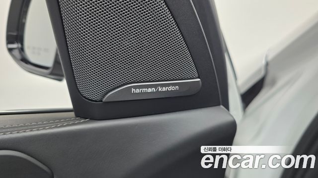 BMW X5 2019 — photo 35