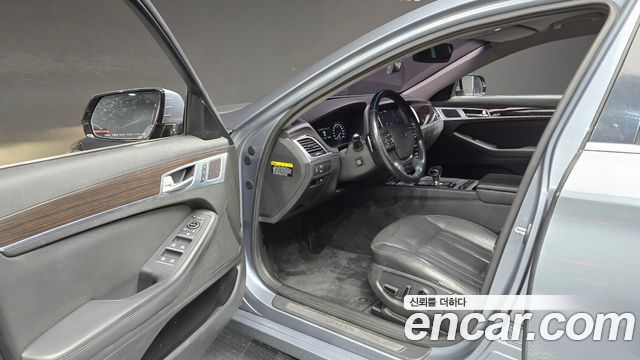 Genesis G80 2017 — photo 13