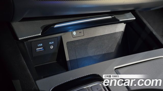 Genesis G80 2017 — photo 25