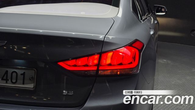 Genesis G80 2017 — photo 9