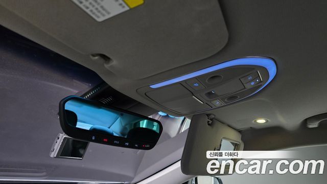 Genesis G80 2017 — photo 27