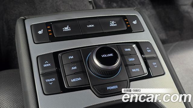 Genesis G80 2017 — photo 29