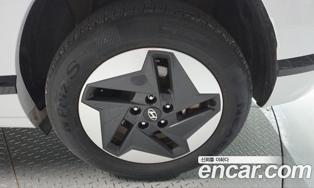 Hyundai Kona 2023 — photo 7