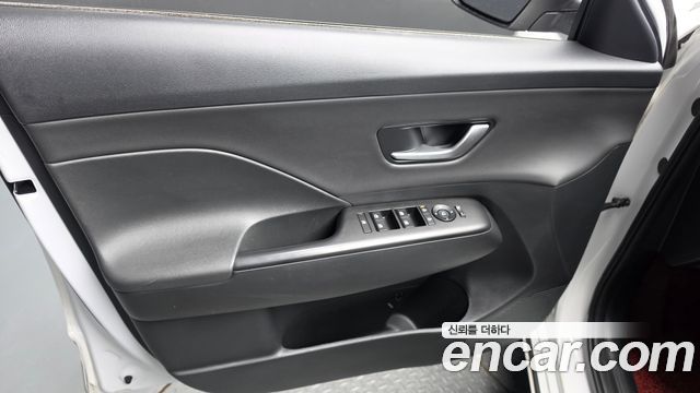Hyundai Kona 2023 — photo 14
