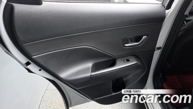 Hyundai Kona 2023 — photo 15