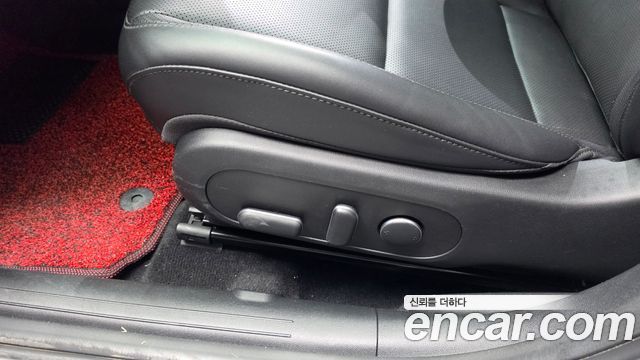 Hyundai Kona 2023 — photo 32