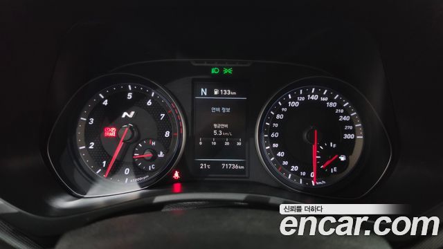 Hyundai Veloster 2019 — photo 11