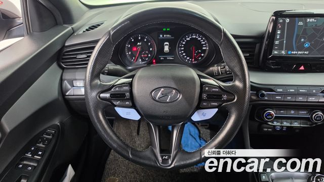 Hyundai Veloster 2019 — photo 19
