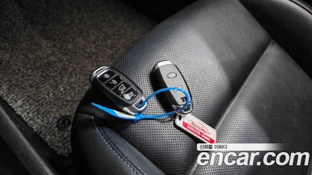 Hyundai Veloster 2019 — photo 21