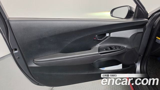 Hyundai Veloster 2019 — photo 15