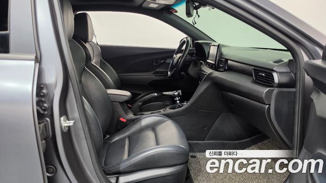 Hyundai Veloster 2019 — photo 16
