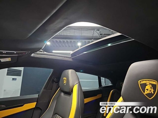 Lamborghini Urus 2026 — photo 13