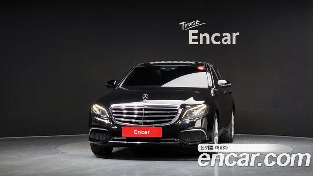 Mercedes-Benz E-Class 2018 — photo 3