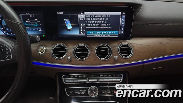 Mercedes-Benz E-Class 2018 — photo 22
