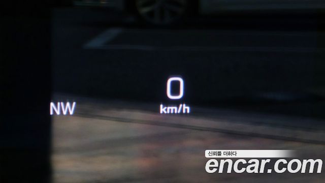 Mercedes-Benz E-Class 2018 — photo 31