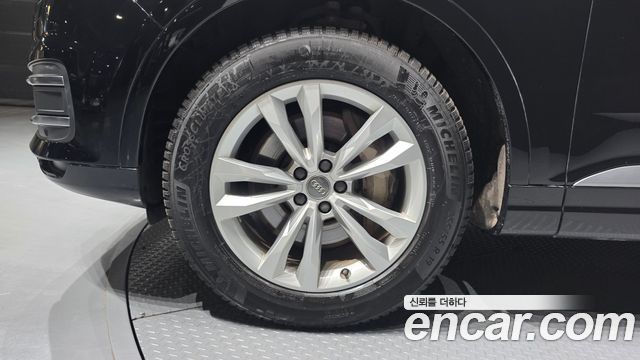 Audi Q7 2016 — photo 5