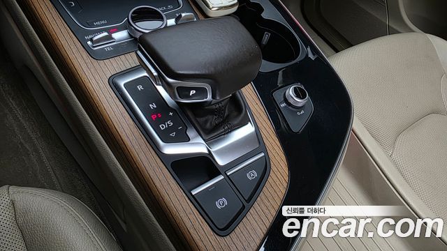 Audi Q7 2016 — photo 9