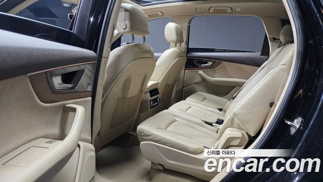 Audi Q7 2016 — photo 12