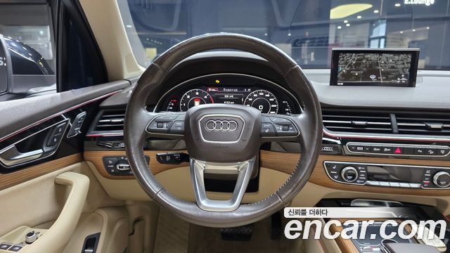 Audi Q7 2016 — photo 14