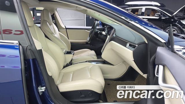 Tesla Model S 2017 — photo 17