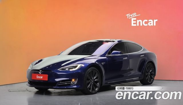 Tesla Model S 2017 — photo 1
