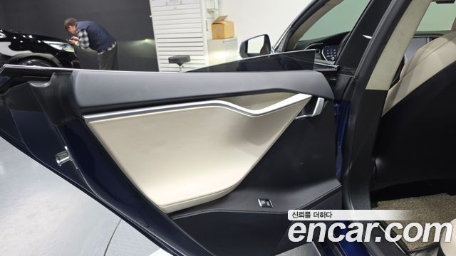 Tesla Model S 2017 — photo 15