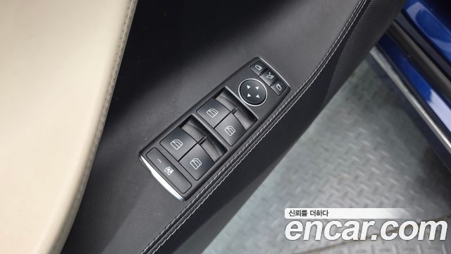 Tesla Model S 2017 — photo 29