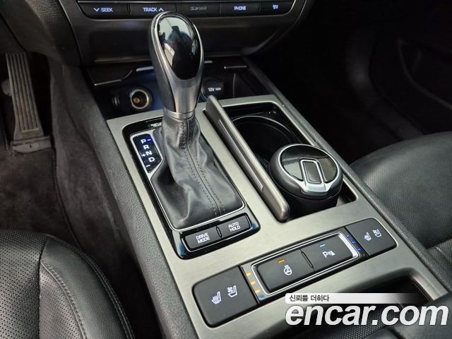 Hyundai Genesis 2016 — photo 8