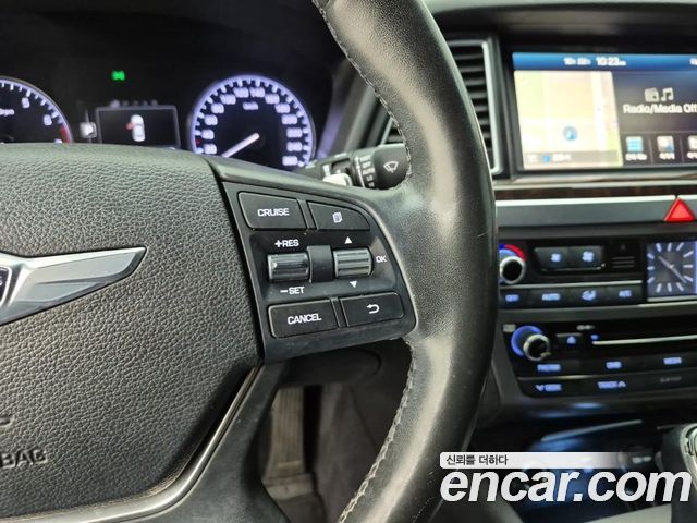 Hyundai Genesis 2016 — photo 15
