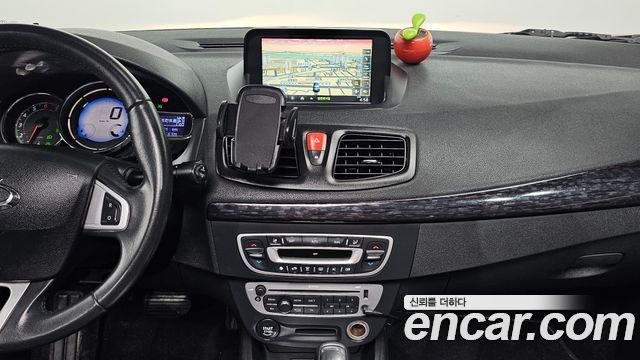 Renault Korea SM3 2015 — photo 19