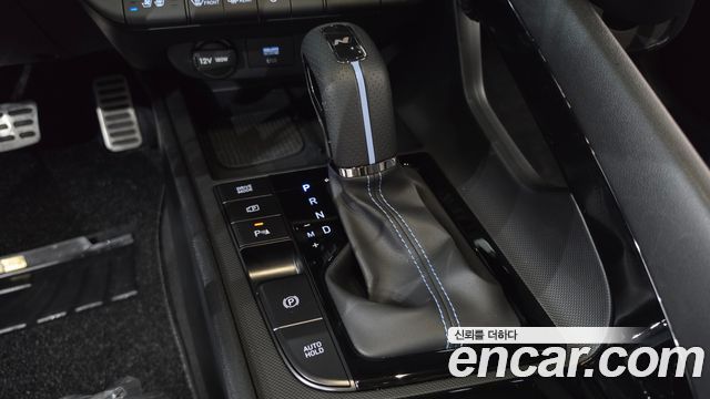 Hyundai AVANTE 2024 — photo 12