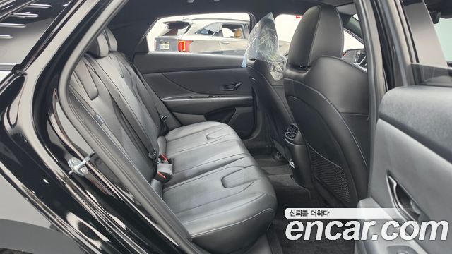 Hyundai AVANTE 2024 — photo 17
