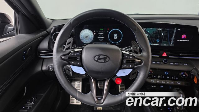 Hyundai AVANTE 2024 — photo 18