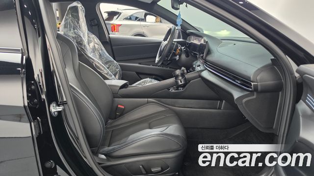 Hyundai AVANTE 2024 — photo 16