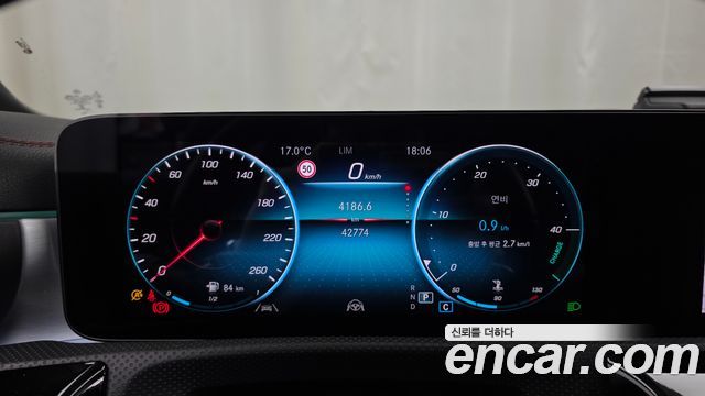 Mercedes-Benz CLA-Class 2022 — photo 11